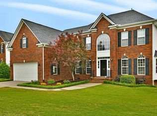 102 Wynterhall Dr, Simpsonville, SC 29681