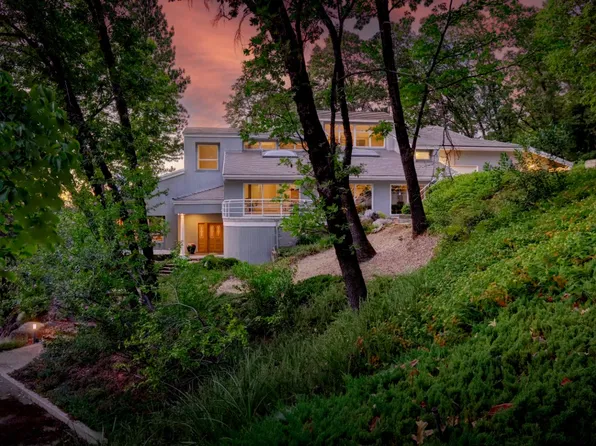 13118 Cement Hill Rd, Nevada City, CA 95959