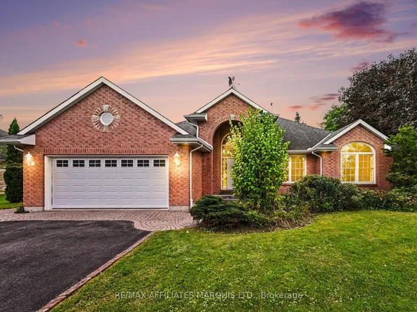 6658 Sutherland Ave, South Glengarry, ON K6H 7J3