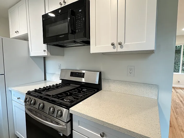 1491 El Sereno Ave — Photo 7