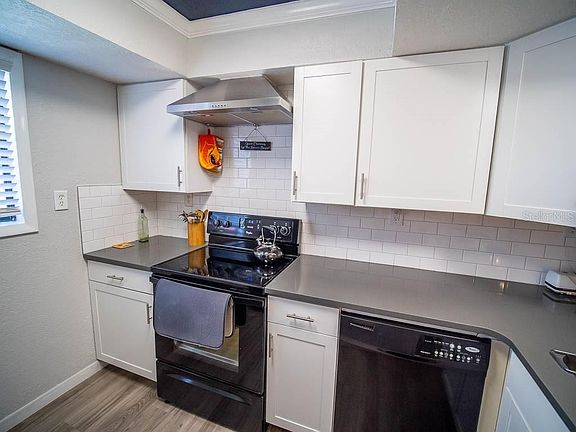 4th image of 1028 E Michigan St #1028-B