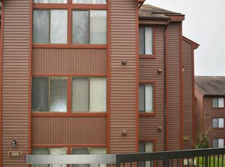 2808 Lee Oaks Pl APT 101, Falls Church, VA 22046