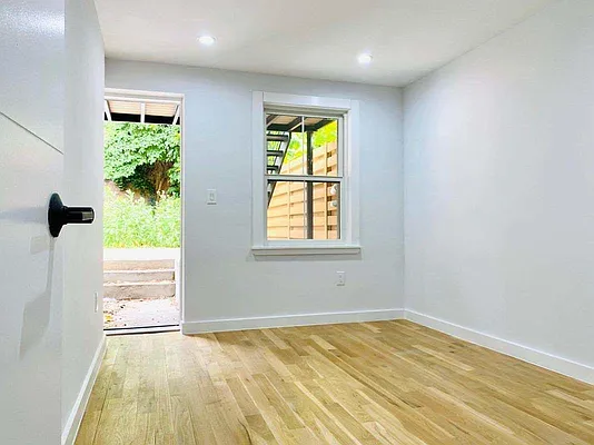 Rented by Hagstrom Management Inc | media 19