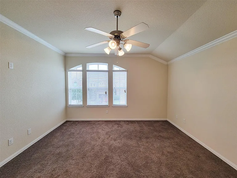 5209 Dauntless Dr — Photo 31