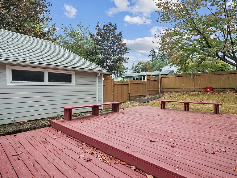 9520 SW Cypress St — Photo 30