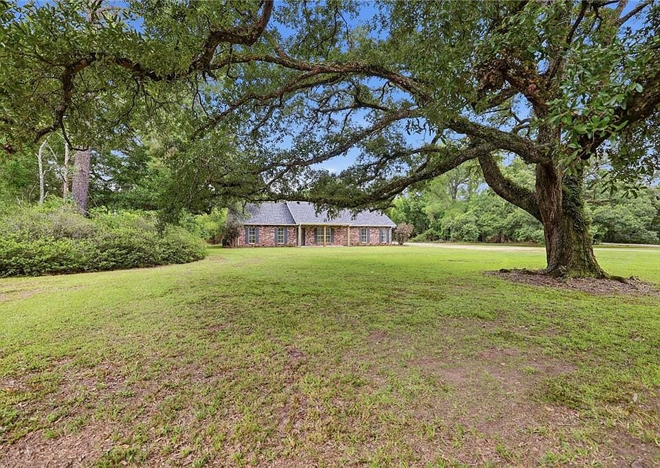 1st image of 29636 Wagner Rd