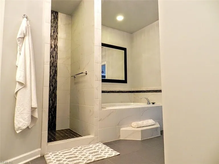 3209 Pleasant Ave — Photo 18