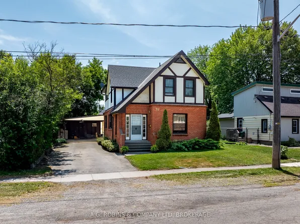 52 Charles St, Pt Colborne, ON L3K 3R4