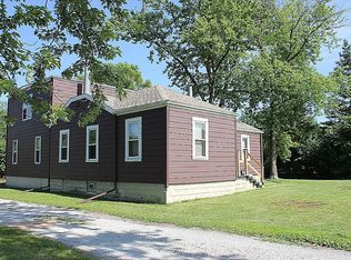 19 S Young St, Glenwood, IL 60425