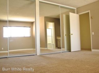 704 E Oceanfront APT B, Newport Beach, CA 92661