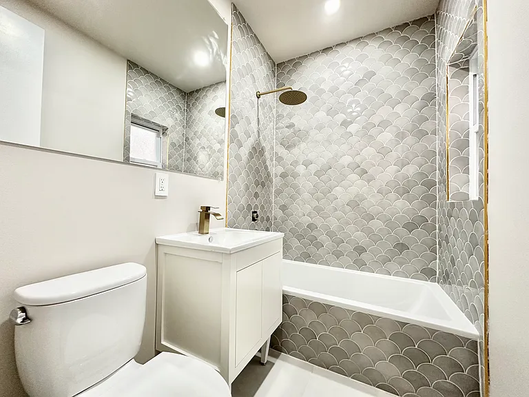 1381 Jefferson Ave #1AB — Photo 14