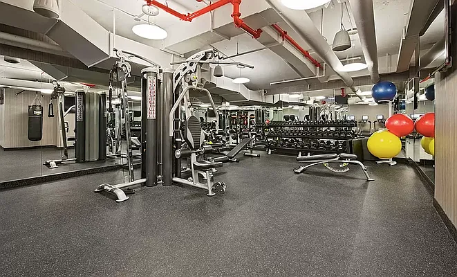 Rented by Manhattan Realty Group | media 11