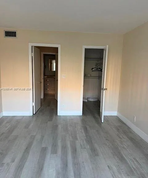 901 NE 14th Ave #305 — Photo 5