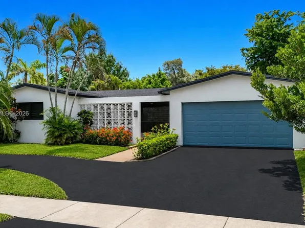 10460 NW 4th St, Plantation, FL 33324