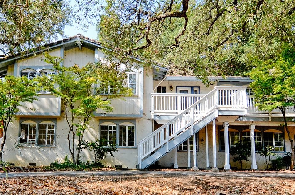 1st image of 2865 Tohara Way