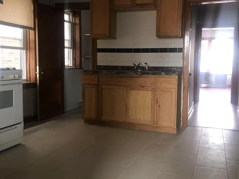 4315 S Sawyer Ave #1 — Photo 5