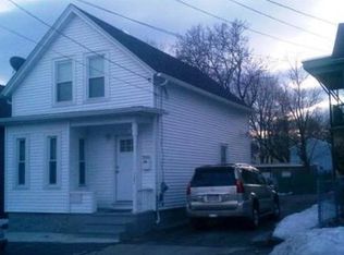 721 School St, Lowell, MA 01851