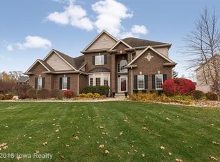 14430 Wilden Dr, Urbandale, IA 50323