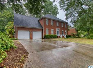 2408 Huntington Ln SE, Decatur, AL 35601