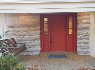 1984 Rayner Rd, Saint Louis, MO 63122