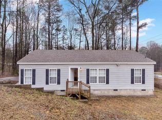 4160 Clark Cir SE, Acworth, GA 30102