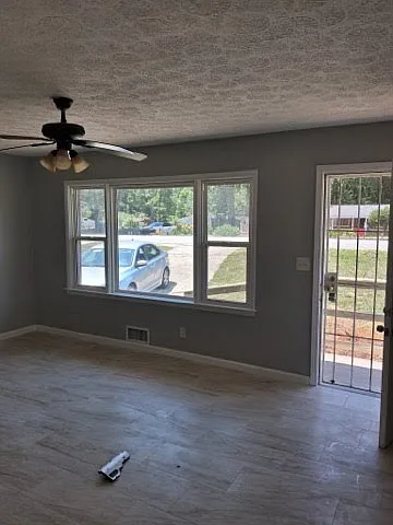 4314 Hendrix Dr — Photo 14