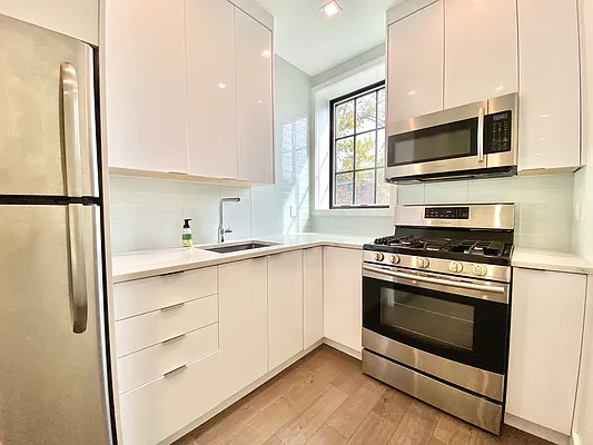 Rented by Compass | media 4