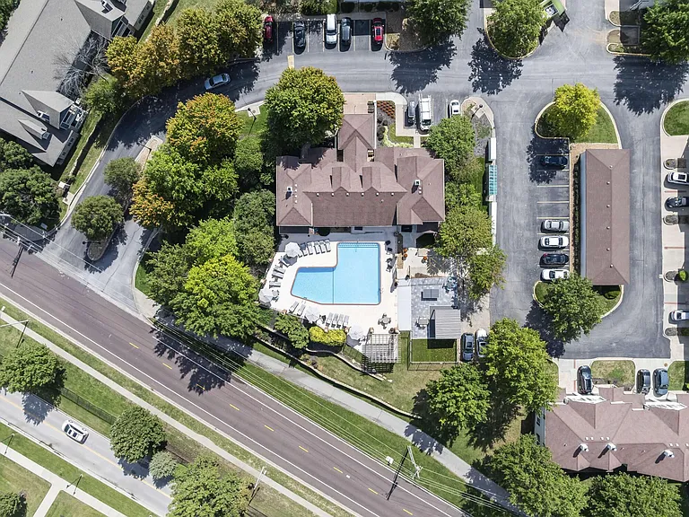 The Louis Townhomes — Photo 44