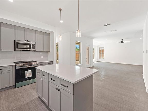 5th image of 3792 Wenatche Dr