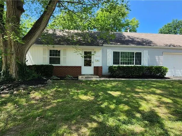 7662 Norwood St, Prairie Village, KS 66208