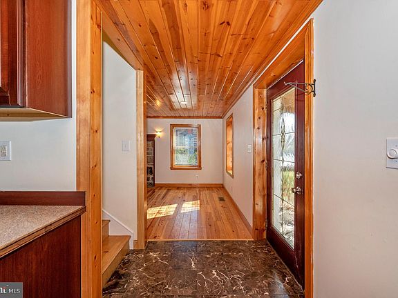 4th image of 56 Runnymeade Rd