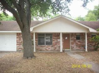 112 Yorkshire Ln, Victoria, TX 77904