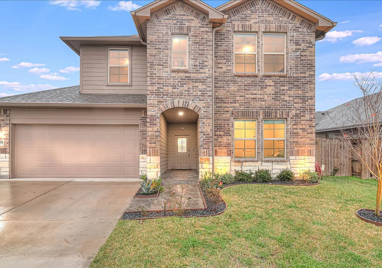 7938 Fort Griffen - 4/bedroom 3/bathroom - $2495/month — Photo 1
