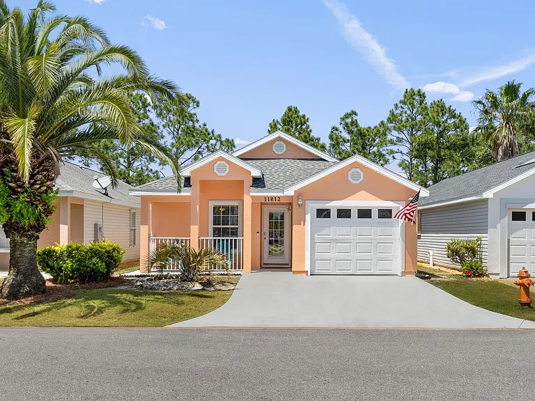 11812 Sand Dune Dr — Photo 1