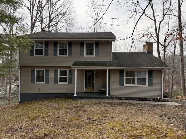 508 Hemlock Shores Dr, Goodview, VA 24095