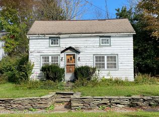 137 Carbondale Rd, Waverly Township, PA 18414