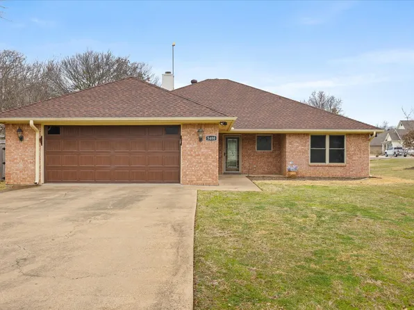 5400 Corto Dr, Granbury, TX 76049