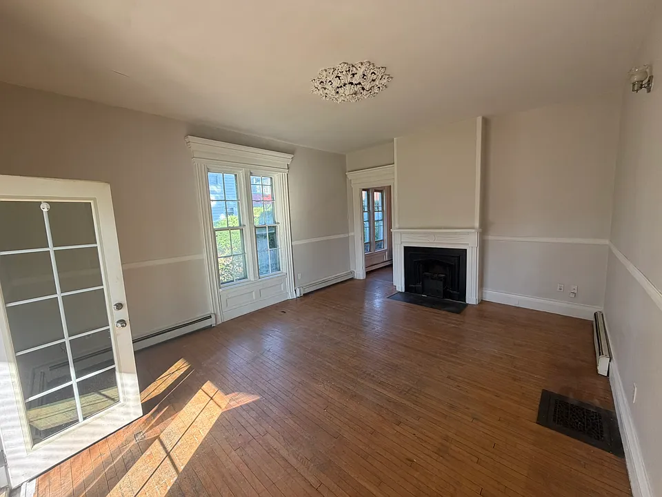211 N Main St #2
