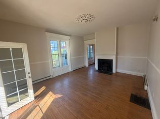 211 N Main St APT 2, Saint Albans, VT 05478