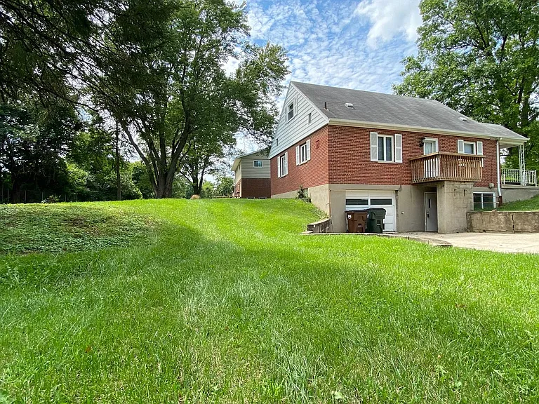4185 Crystal View Ct — Photo 2
