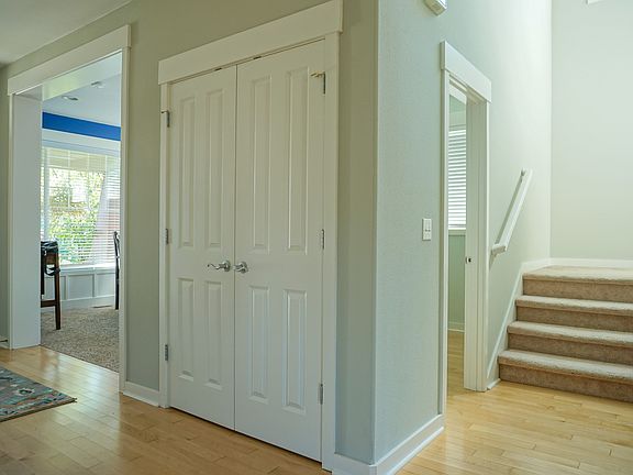 3rd image of 22517 93rd St E