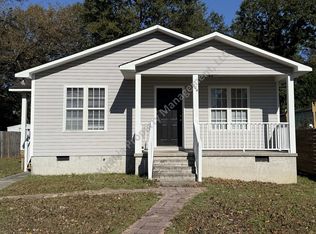 704 Holland Ave, Cayce, SC 29033