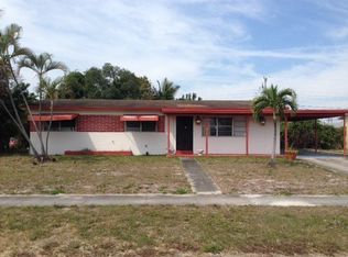 121 N 12th Pl, Lantana, FL 33462