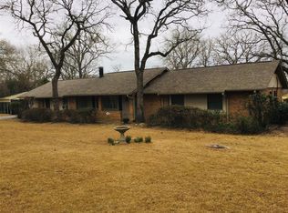 210 Brentwood Dr, Athens, TX 75751