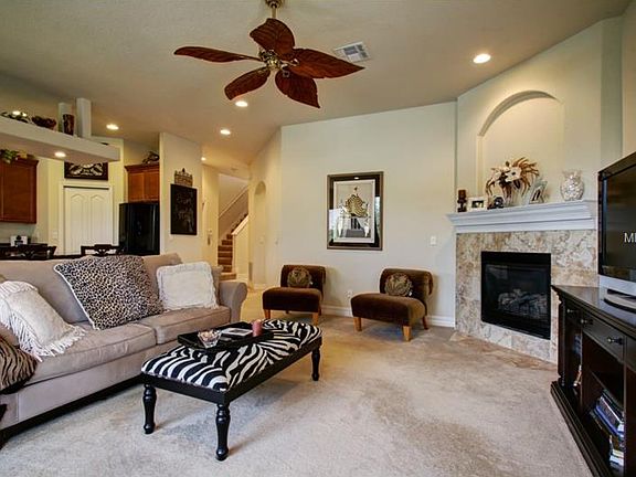 4th image of 1585 Ember Ln