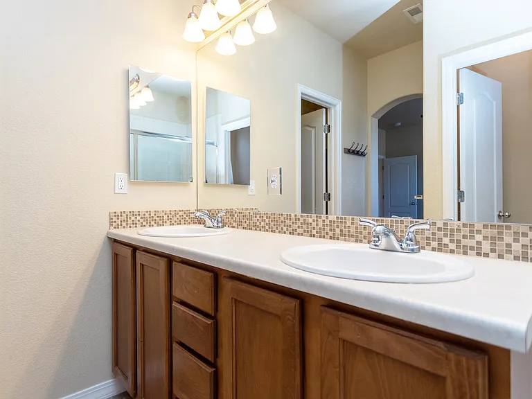 1839 Portland Gold Dr — Photo 18