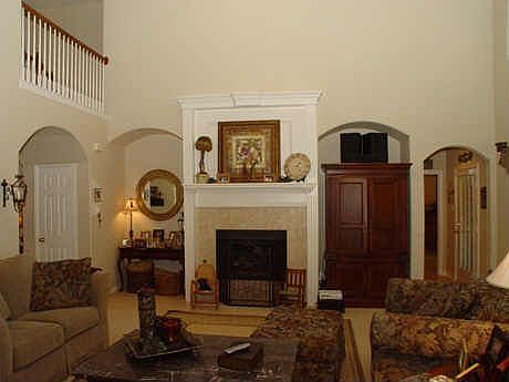 4th image of 1912 Fieldstone Ct