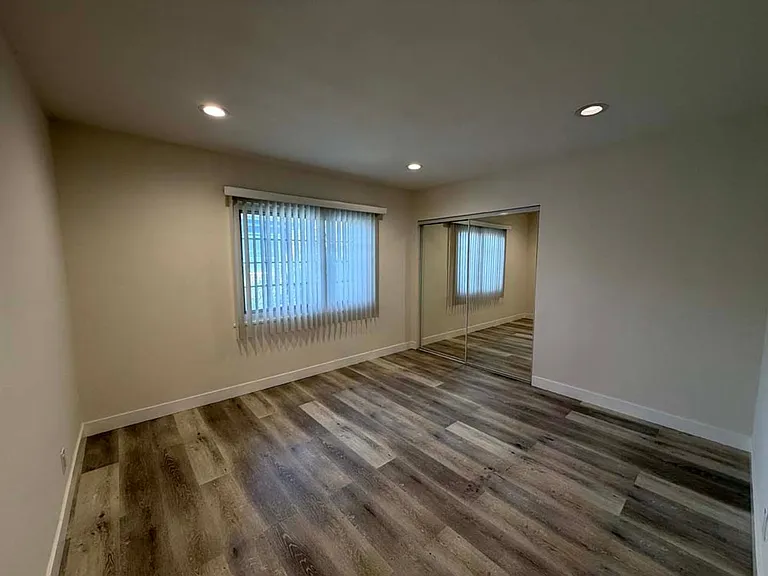8818 Ramsgate Ave — Photo 9