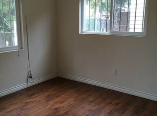240 W 61st St, Los Angeles, CA 90003