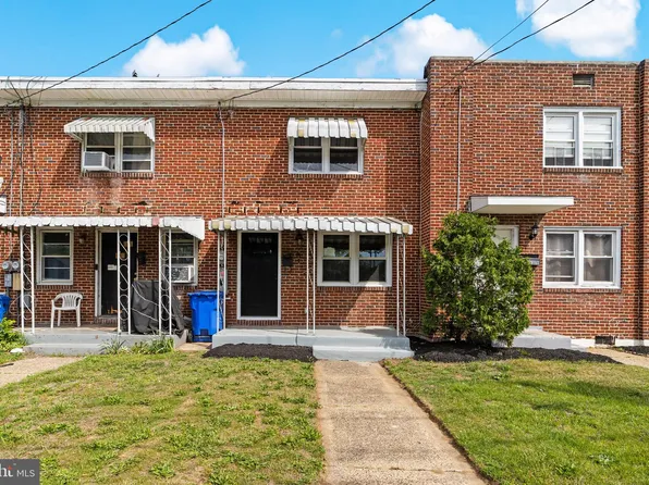 81 W 5th St, Burlington, NJ 08016